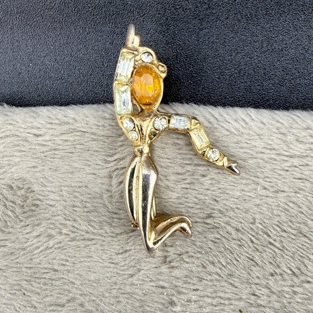 Vintage Reinad Brooch Gold Tone Dancer‎ READ Signed Figural
